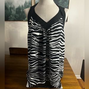 DLEIONE Large Top Black and White